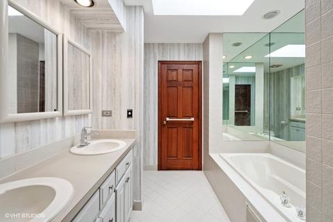135 Graymoor Ln, Olympia Fields, IL 60461 photo 22