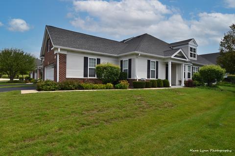 1015 Pinehurst Ct, Elgin, IL 60124 photo 3