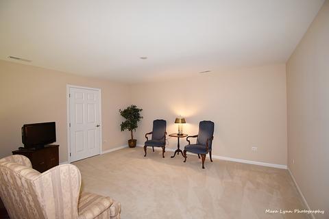 1015 Pinehurst Ct, Elgin, IL 60124 photo 32