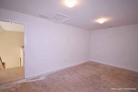 1015 Pinehurst Ct, Elgin, IL 60124 photo 34