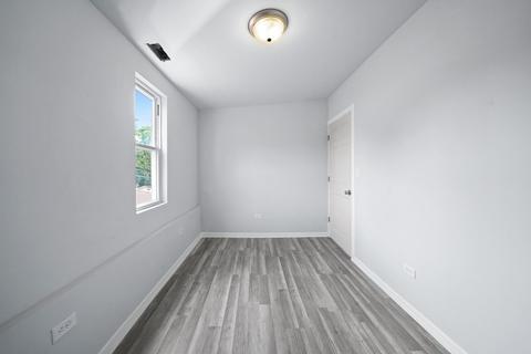 6830 S Bell Ave, Chicago, IL 60636 photo 15