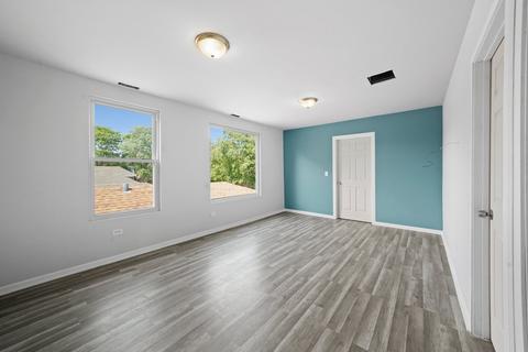 6830 S Bell Ave, Chicago, IL 60636 photo 7