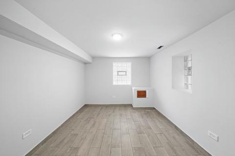 6830 S Bell Ave, Chicago, IL 60636 photo 37