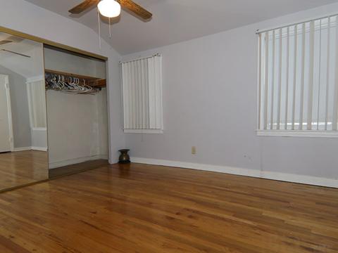 2525 E 97th Pl, Chicago, IL 60617 photo 12