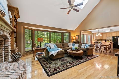 1653 Eagle Brook Dr, Geneva, IL 60134 photo 15