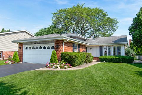 744 Madelyn Dr, Des Plaines, IL 60016 photo 1