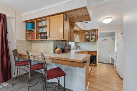 338 Willow Rd, Lakemoor, IL 60051 photo 9