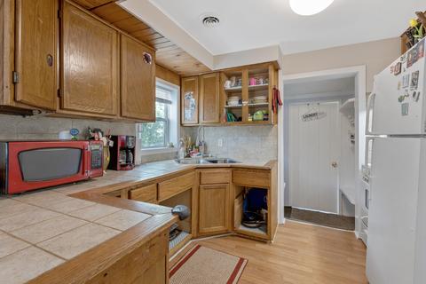 338 Willow Rd, Lakemoor, IL 60051 photo 10