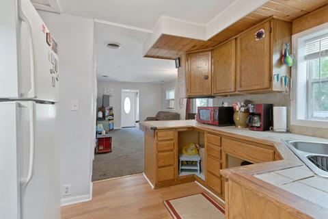 338 Willow Rd, Lakemoor, IL 60051 photo 12