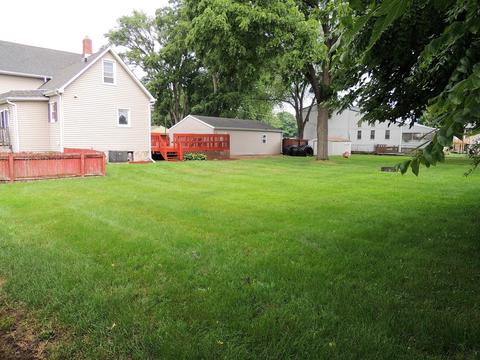 504 E Macomb St, Belvidere, IL 61008 photo 18