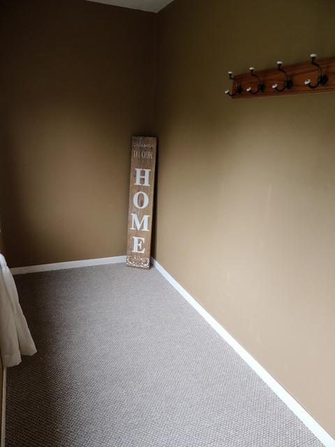 504 E Macomb St, Belvidere, IL 61008 photo 3