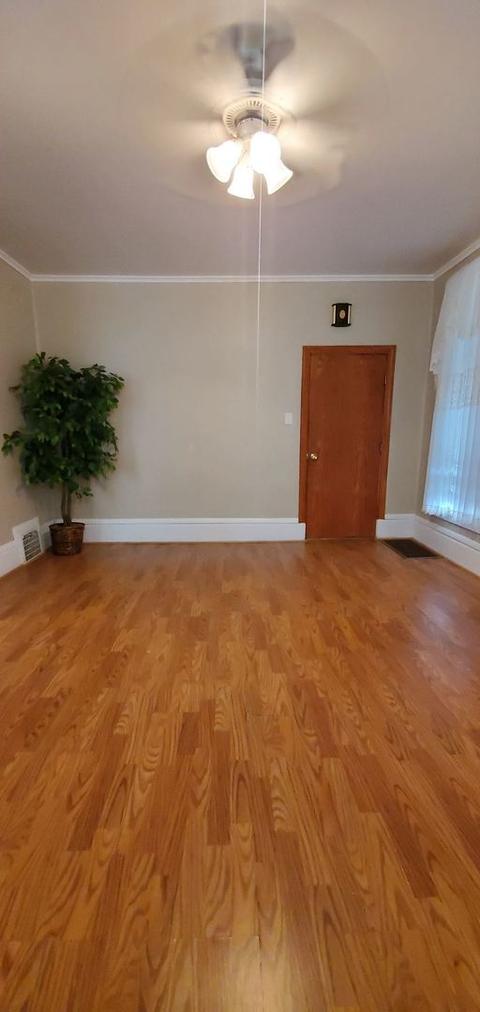 544 Raymond St, Elgin, IL 60120 photo 5