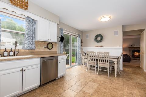2914 Ruth Fitzgerald Dr, Plainfield, IL 60586 photo 4