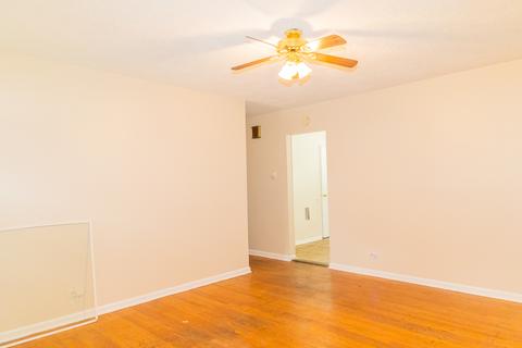 16449 Oxford Dr, Markham, IL 60428 photo 4