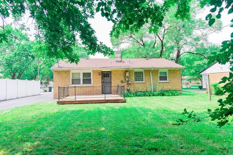 16449 Oxford Dr, Markham, IL 60428 photo 2