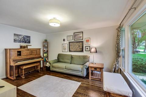 424 S Pierce Ave, Wheaton, IL 60187 photo 3