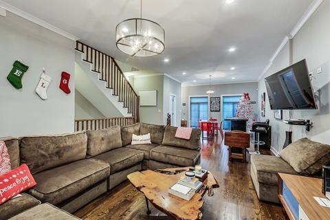 4334 S Berkeley Ave, Chicago, IL 60653 photo 8