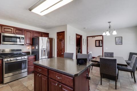 1830 Marina Dr, Normal, IL 61761 photo 10
