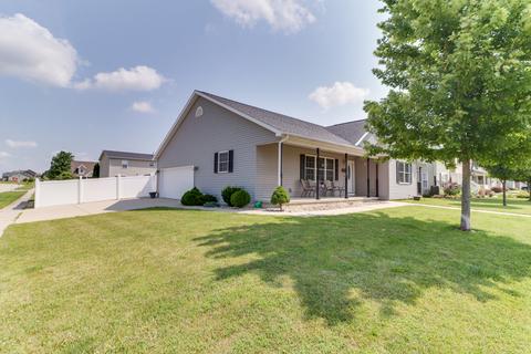 1830 Marina Dr, Normal, IL 61761 photo 3