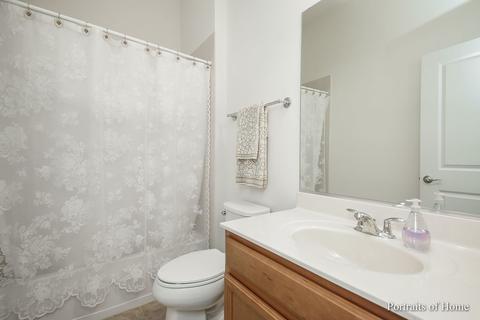 3858 Eagle Ridge Dr, Elgin, IL 60124 photo 13