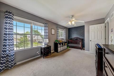 614 Hampton Cir, Elgin, IL 60120 photo 16