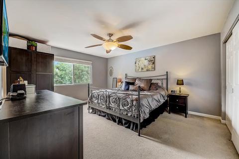614 Hampton Cir, Elgin, IL 60120 photo 10