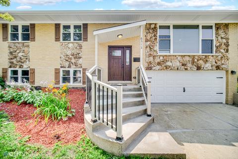6512 Forestview Dr, Oak Forest, IL 60452 photo 2
