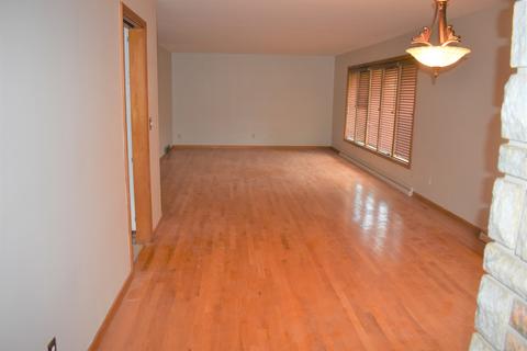 11319 Kluth Dr, Mokena, IL 60448 photo 4