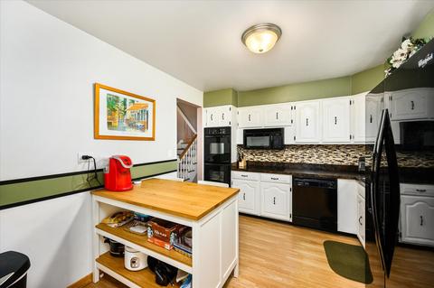 320 W Walnut Ave, Des Plaines, IL 60016 photo 16