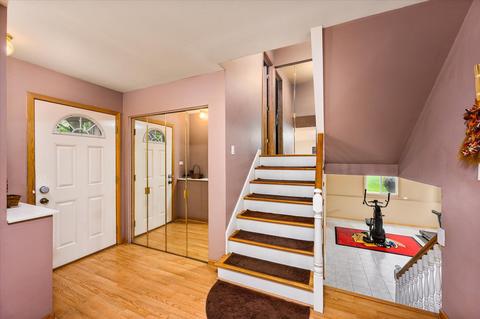 320 W Walnut Ave, Des Plaines, IL 60016 photo 8