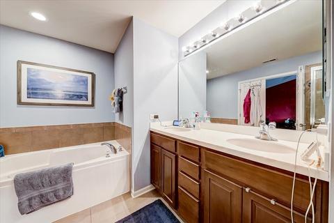 184 Jackson St, Gilberts, IL 60136 photo 16