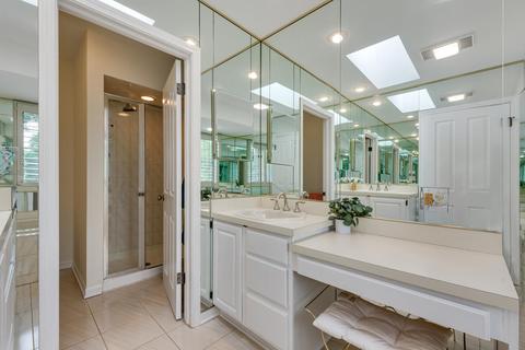 30 Logan Ter, Golf, IL 60029 photo 20