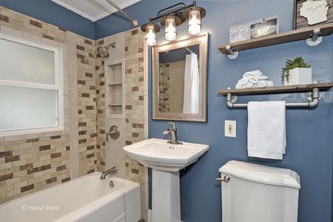 117 S 6th St, West Dundee, IL 60118 photo 9