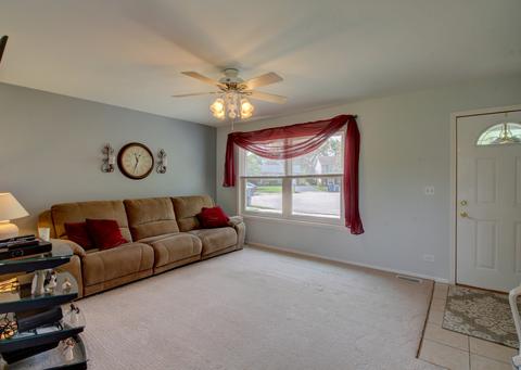 838 Bay Ct, Bartlett, IL 60103 photo 4