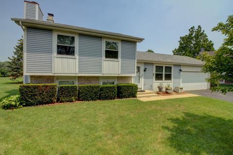 838 Bay Ct, Bartlett, IL 60103 photo 2