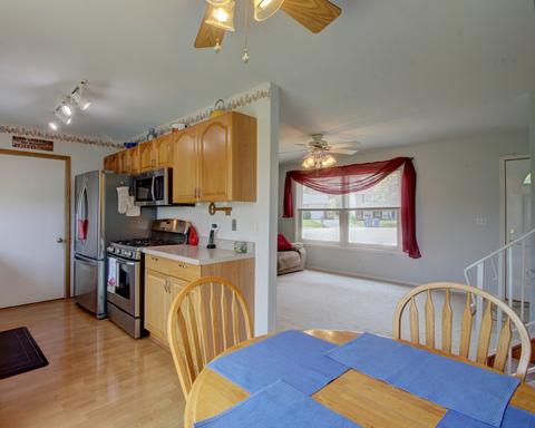 838 Bay Ct, Bartlett, IL 60103 photo 7