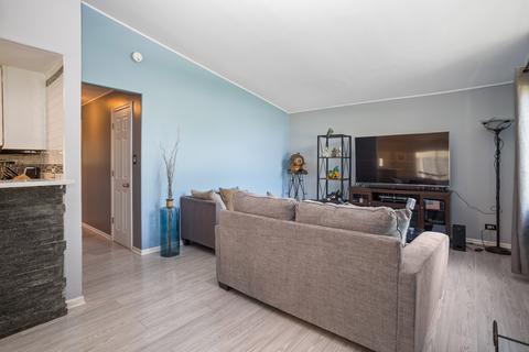 2906 Owl Dr, Rolling Meadows, IL 60008 photo 4