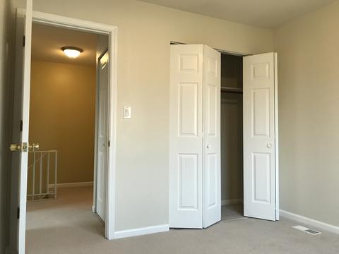 1467 Cornell Ct, Hoffman Estates, IL 60169 photo 18