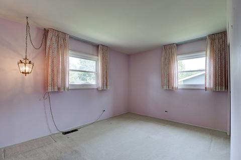 1460 Jefferson Rd, Hoffman Estates, IL 60169 photo 11