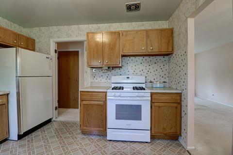 1460 Jefferson Rd, Hoffman Estates, IL 60169 photo 7