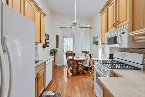2331 Olde Mill Rd, Plainfield, IL 60586 photo 8