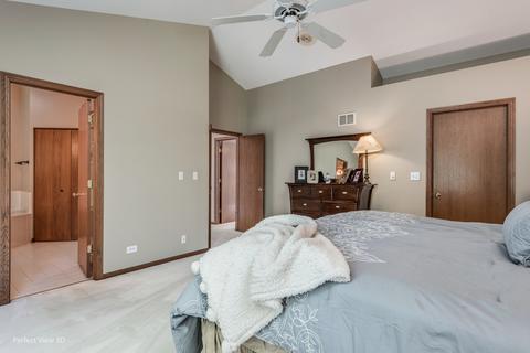 362 Old Walnut Cir, Gurnee, IL 60031 photo 26
