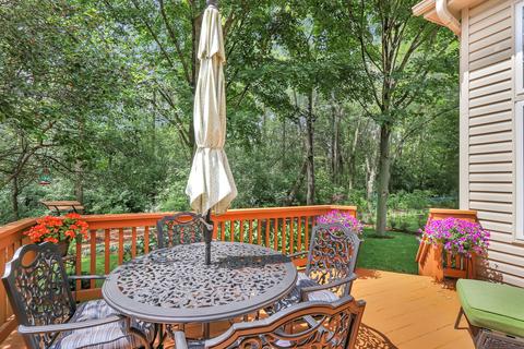 362 Old Walnut Cir, Gurnee, IL 60031 photo 16