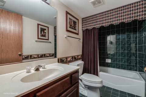 362 Old Walnut Cir, Gurnee, IL 60031 photo 37
