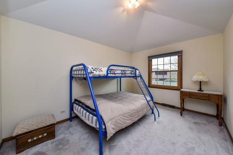 85 Christina Cir, Wheaton, IL 60189 photo 17