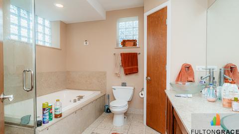 540 E 45th St #1N, Chicago, IL 60653 photo 14