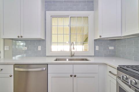 504 Lisa Rd, West Dundee, IL 60118 photo 8