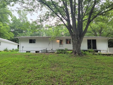 9724 N Memory Ln, Leaf River, IL 61047 photo 8