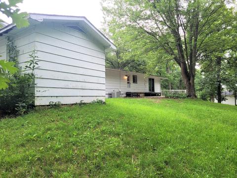 9724 N Memory Ln, Leaf River, IL 61047 photo 7