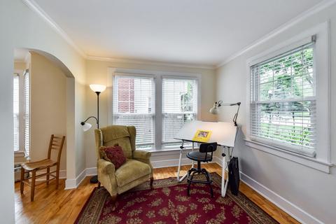 1021 N Main St, Wheaton, IL 60187 photo 5